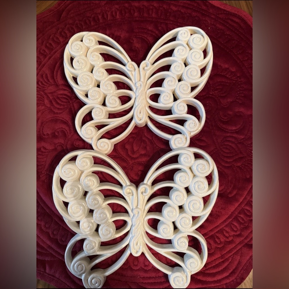 Vintage Burwood Butterfly Wall Plaques. White Plastic. 1988. Set Of 2. #2146.
